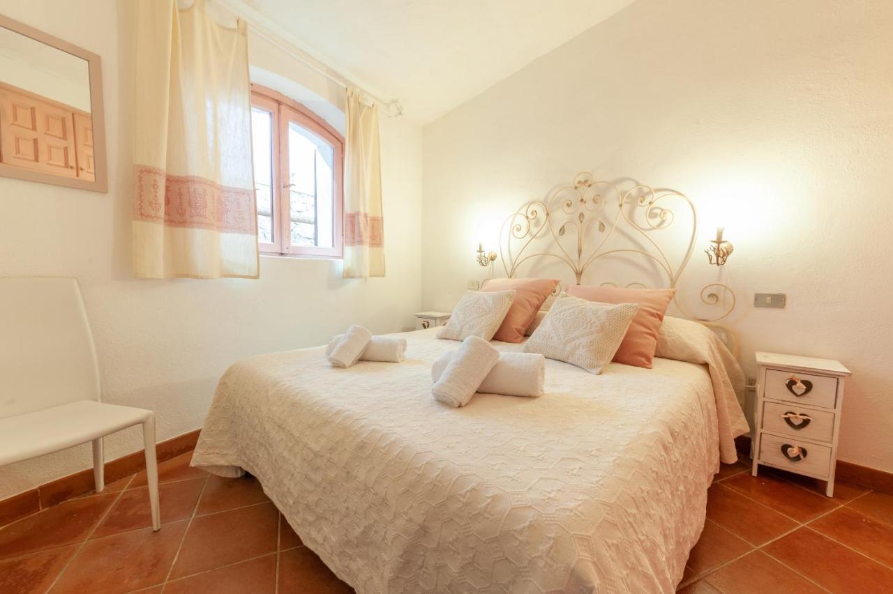 Appartamento [PORTO-CERVO]Casa con piscina e vista yachts Porto Cervo Esterno foto